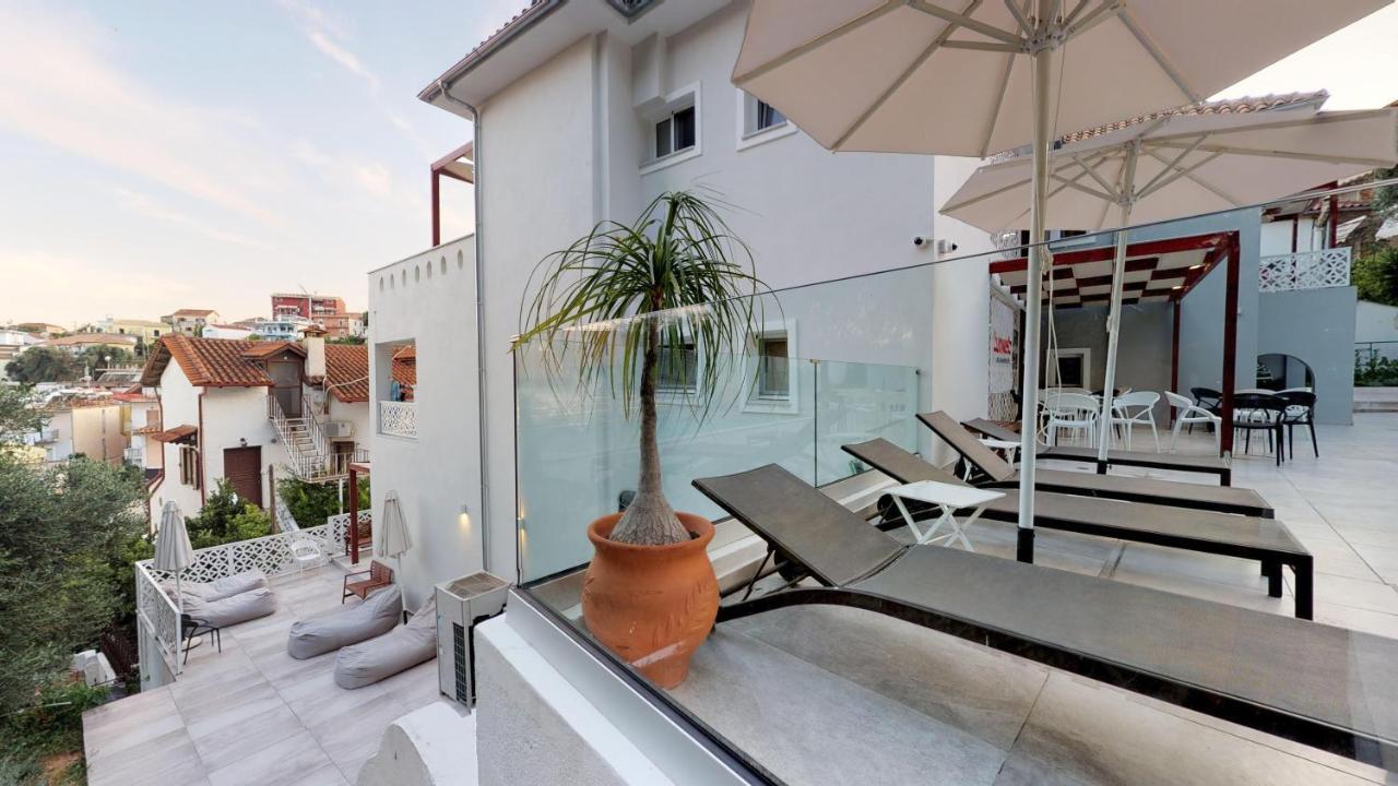 Theros Stylish Suites Parga Exterior foto